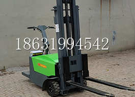 集贤县电动叉车集贤县手动叉车车载电动叉车那里有车载电动叉车电动叉车2吨小型搬运车多少钱